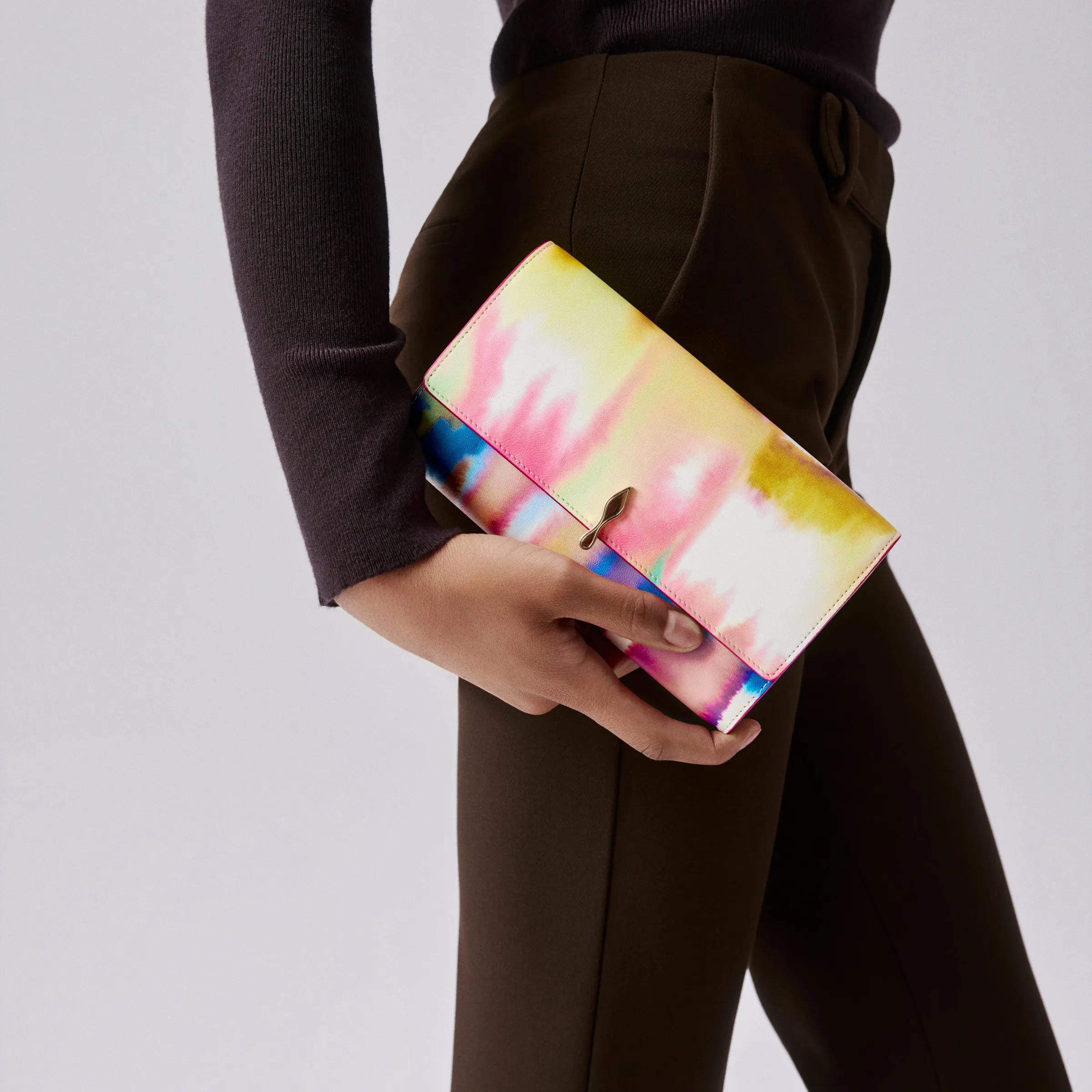 Christian Louboutin Bettina – Wallet on chain – Tie-dye lamb nappa leather – Multicolor - Bettina - front view
