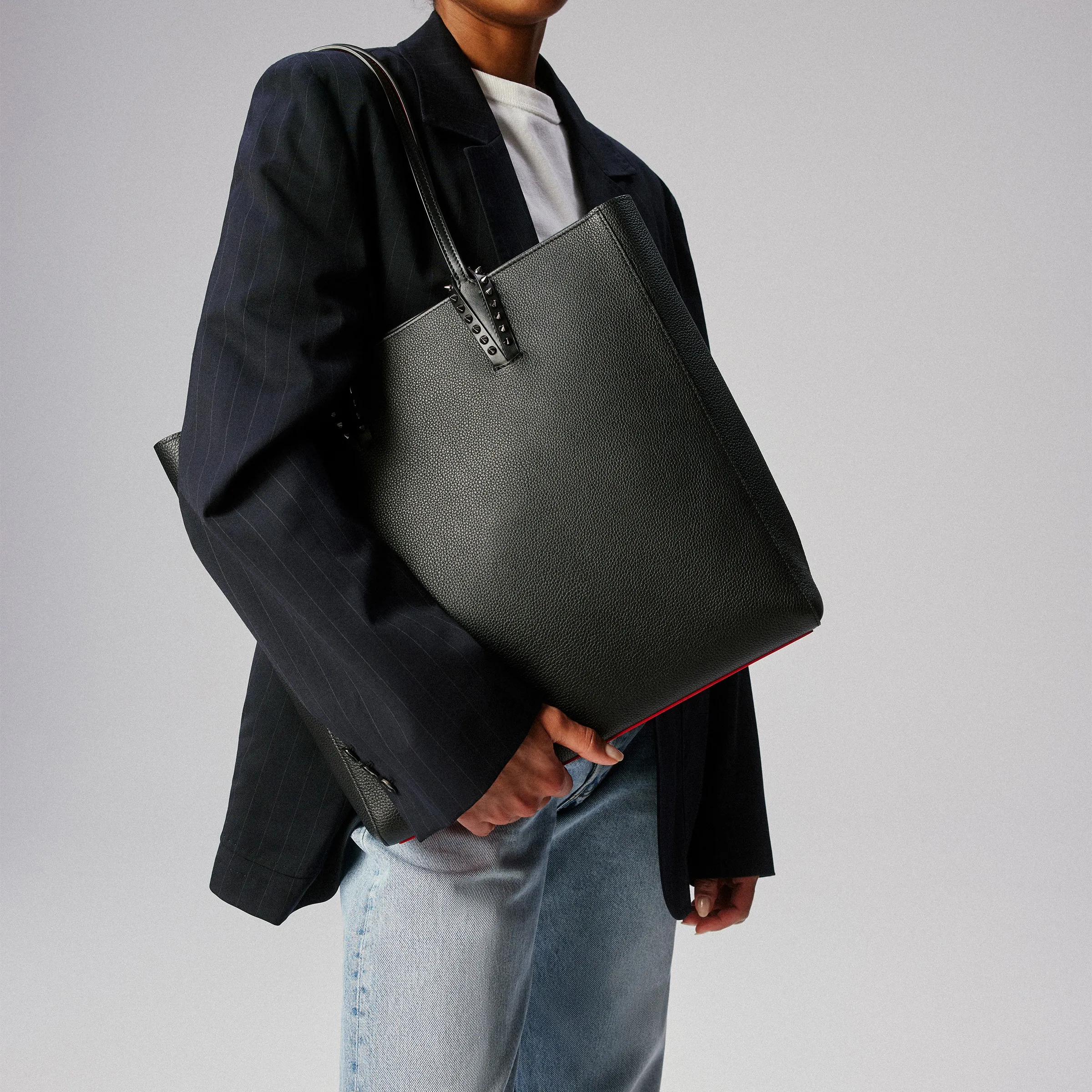 Christian Louboutin Cabata – Tote bag – Calf leather and spikes – Black - Cabata - front view