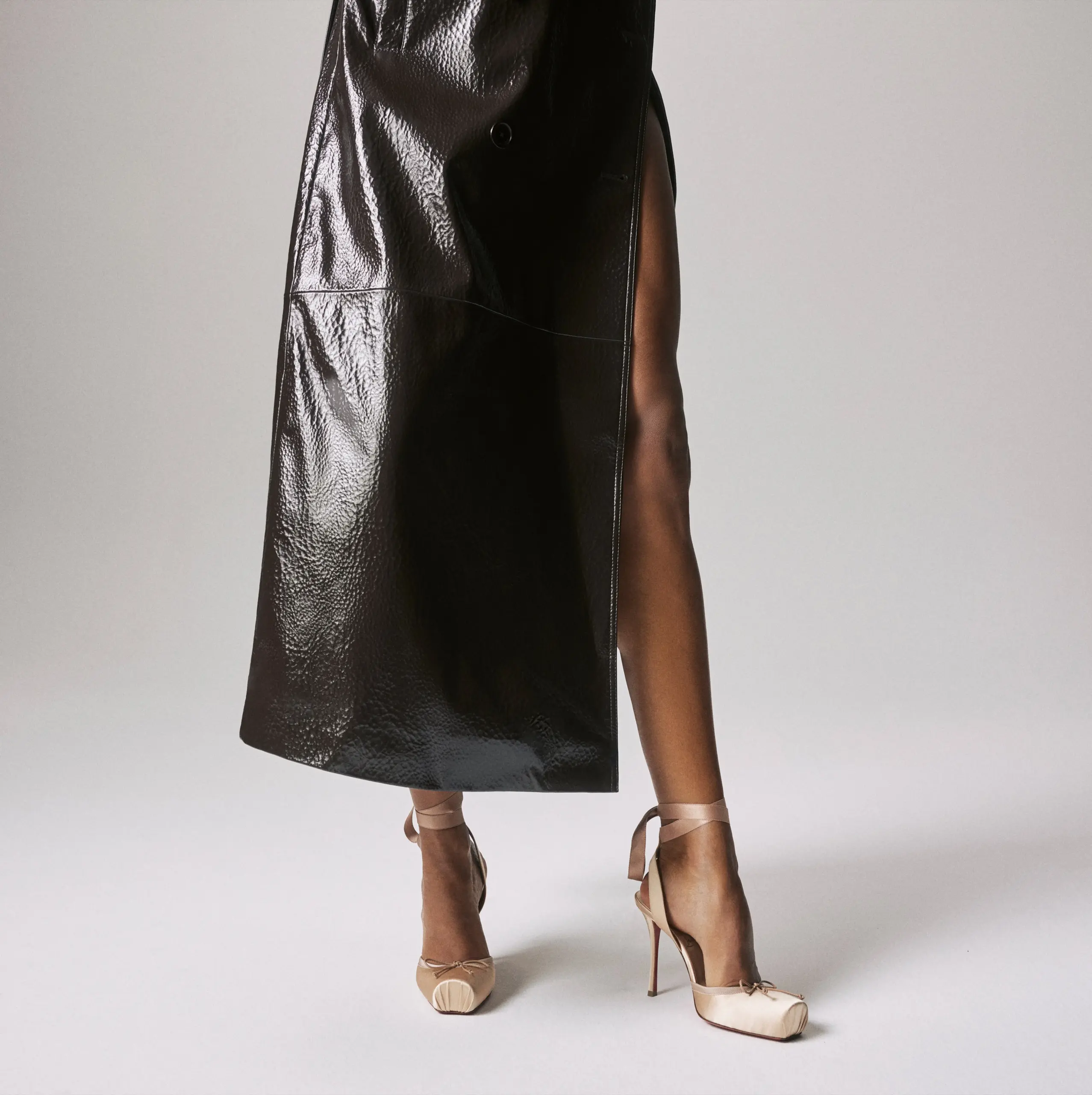 Christian Louboutin Cassia Lace Up – 100 mm Strappy pumps – Crepe satin – Blush – Women - Cassia - front view