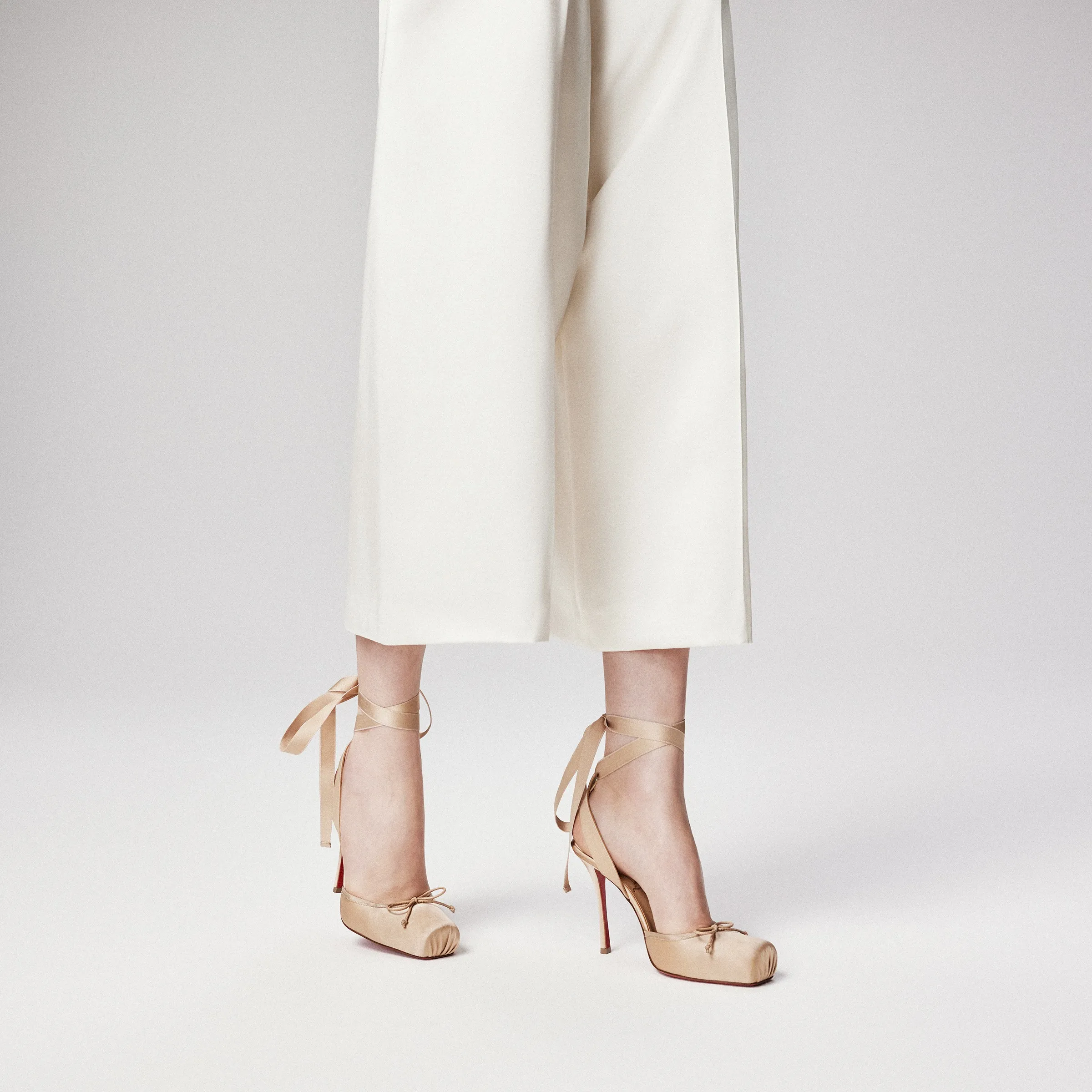 Christian Louboutin Cassia Lace Up – 100 mm Strappy pumps – Crepe satin – Nude 1 – Women - Cassia - front view