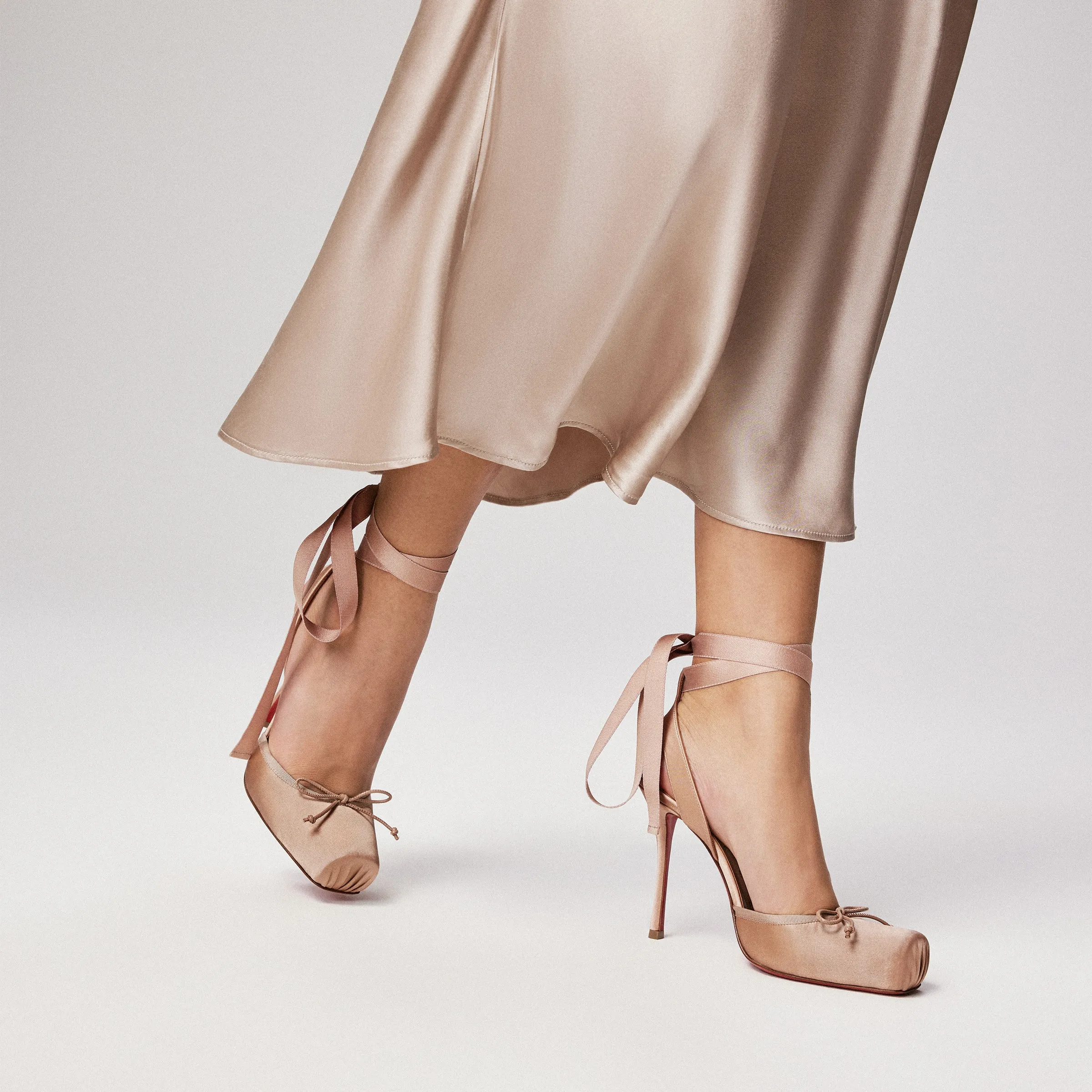 Christian Louboutin Cassia Lace Up – 100 mm Strappy pumps – Crepe satin – Nude 2 – Women - Cassia - front view