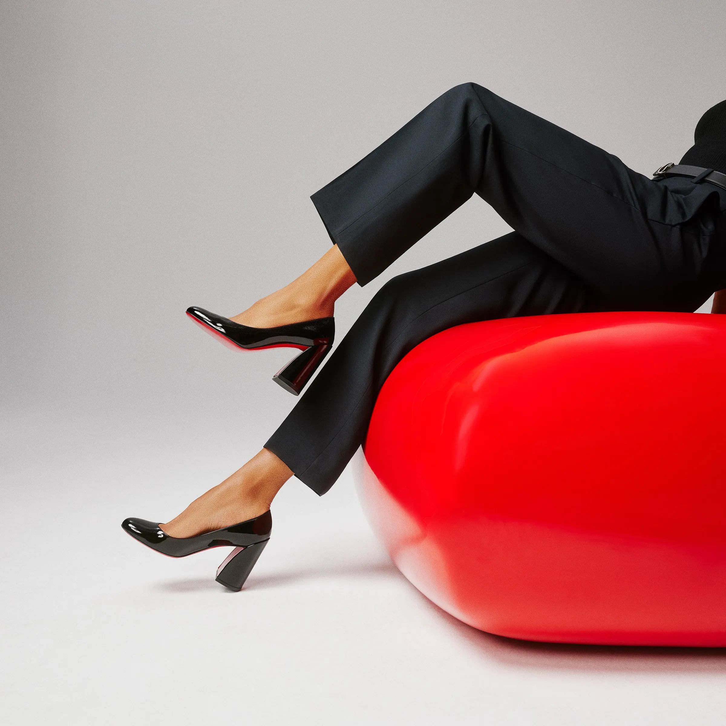 Miss Sab – 85 mm Pumps – Patent calf leather – Black – Women – front view - Media - front view