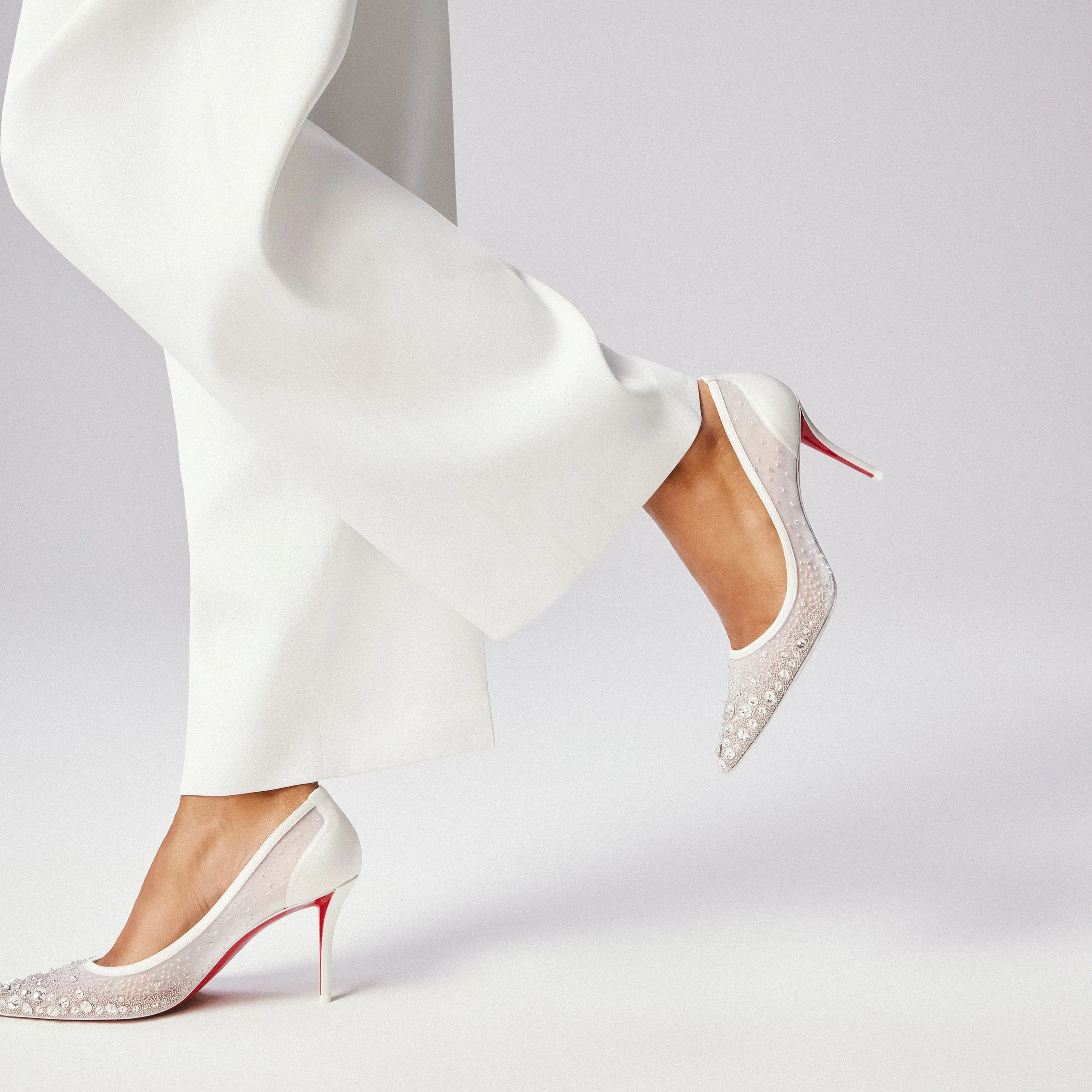 Christian Louboutin Miss Z Sling – 60 mm Slingback pumps – Crepe satin – Ivory – Women - Miss Z Sling - front view