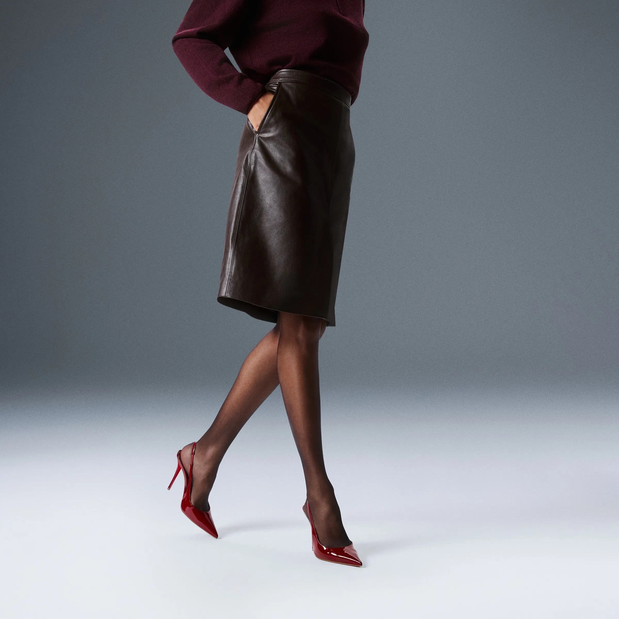 Miss Z Sling Back – 100 mm Slingback pumps – Patent calf leather – Empire – Women – front view - Media - front view