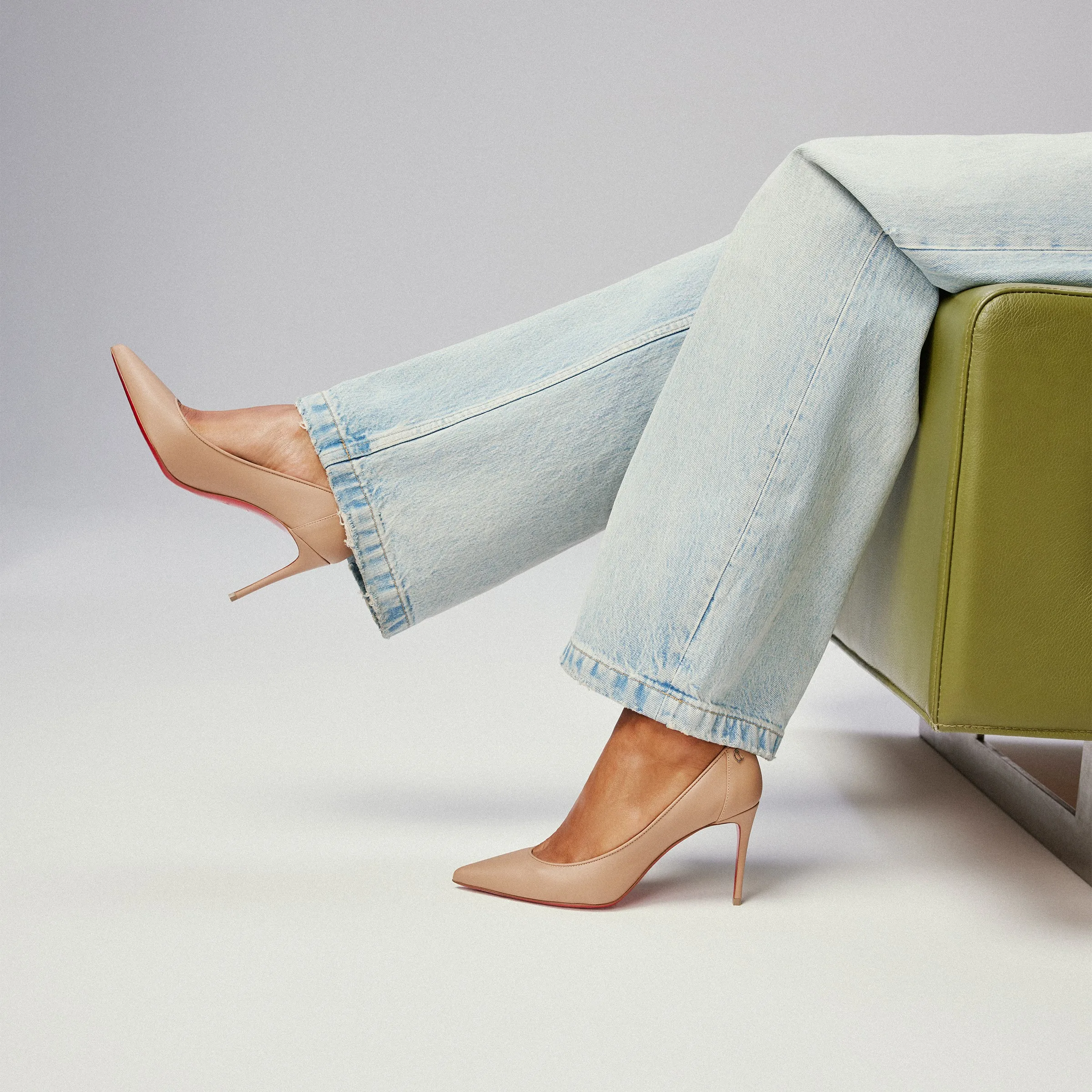 Christian Louboutin Sporty Kate – 85 mm Pumps – Lamb nappa leather – Blush – Women - Shoes - front view